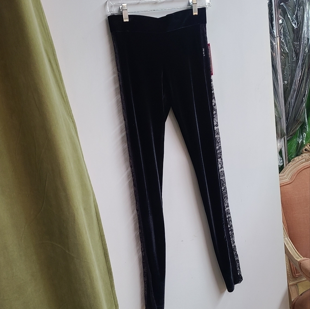 NWT Alice & Olivia Lace Side Velvet Leggings